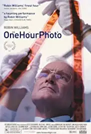 One Hour Photo (2002)