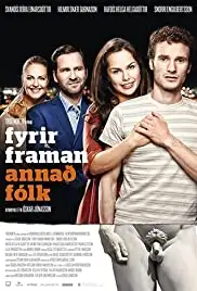 Fyrir framan annað fólk (2016)